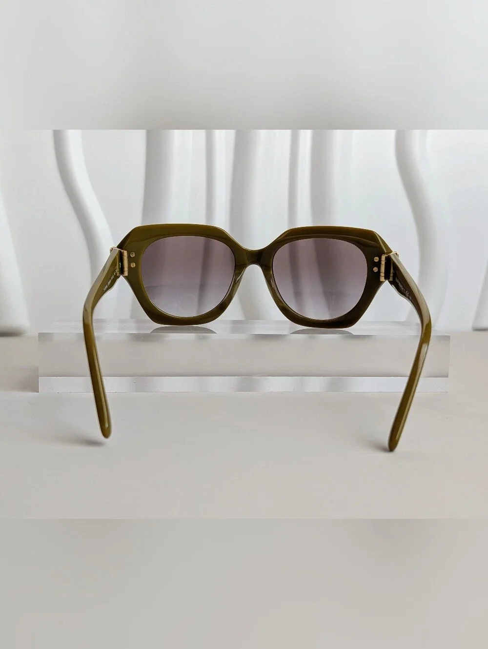 NIB Tory Burch 51mm Olive Cat Eye Sunglasses Case Dust Bag